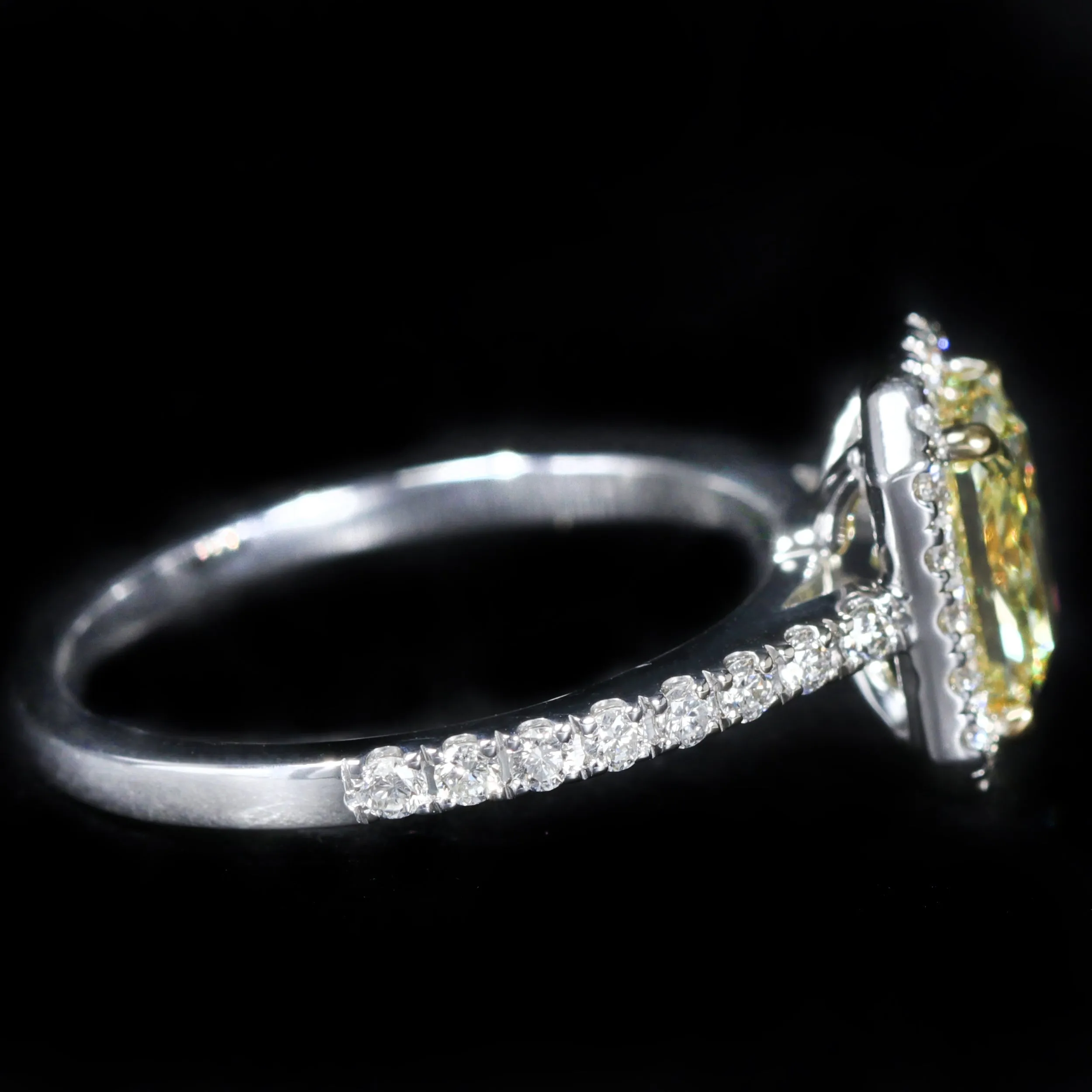 14K White Gold GIA 1.50 Carat Radiant Cut Diamond Engagement Ring