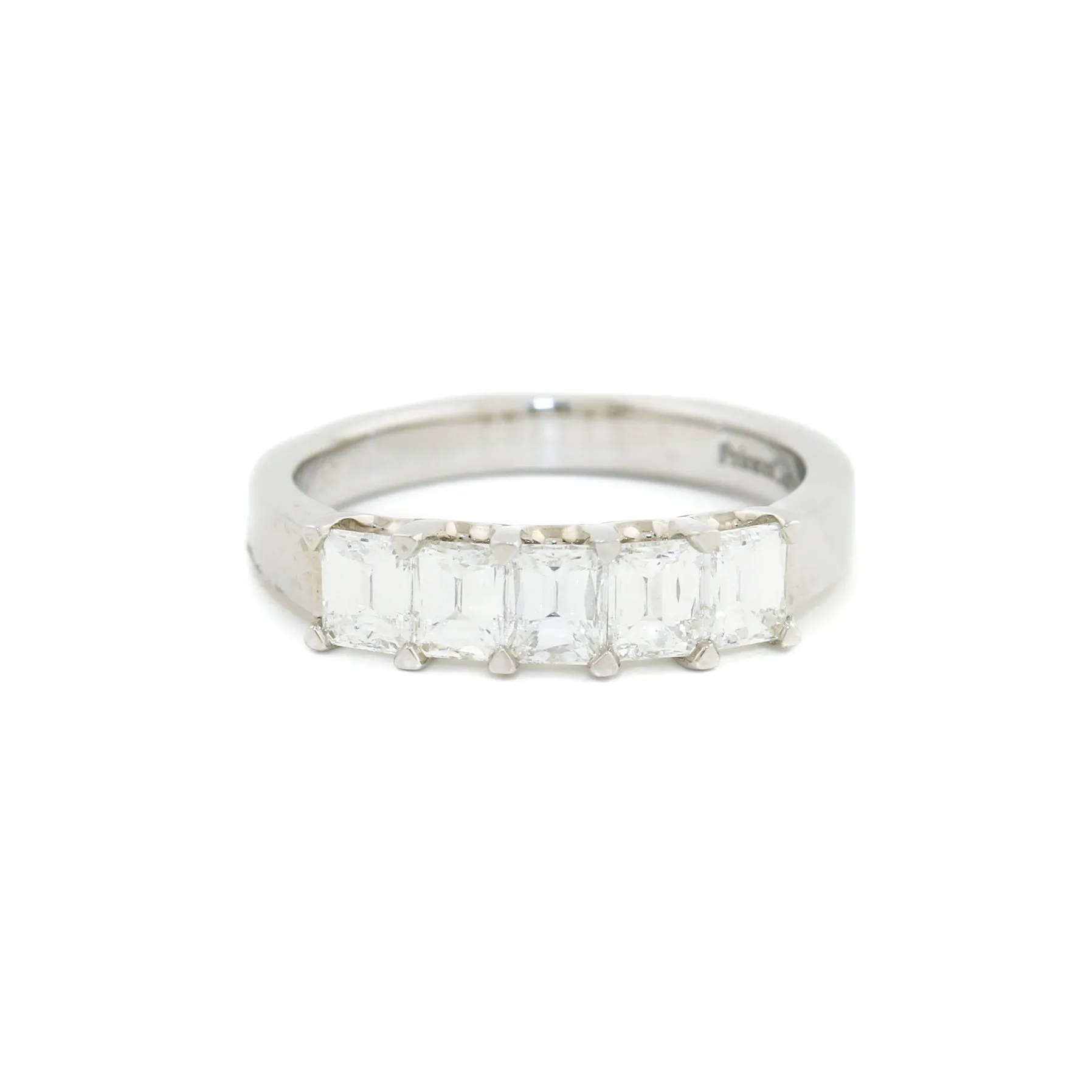 18K White Gold x Emerald-Cut Quintet Diamond Ring
