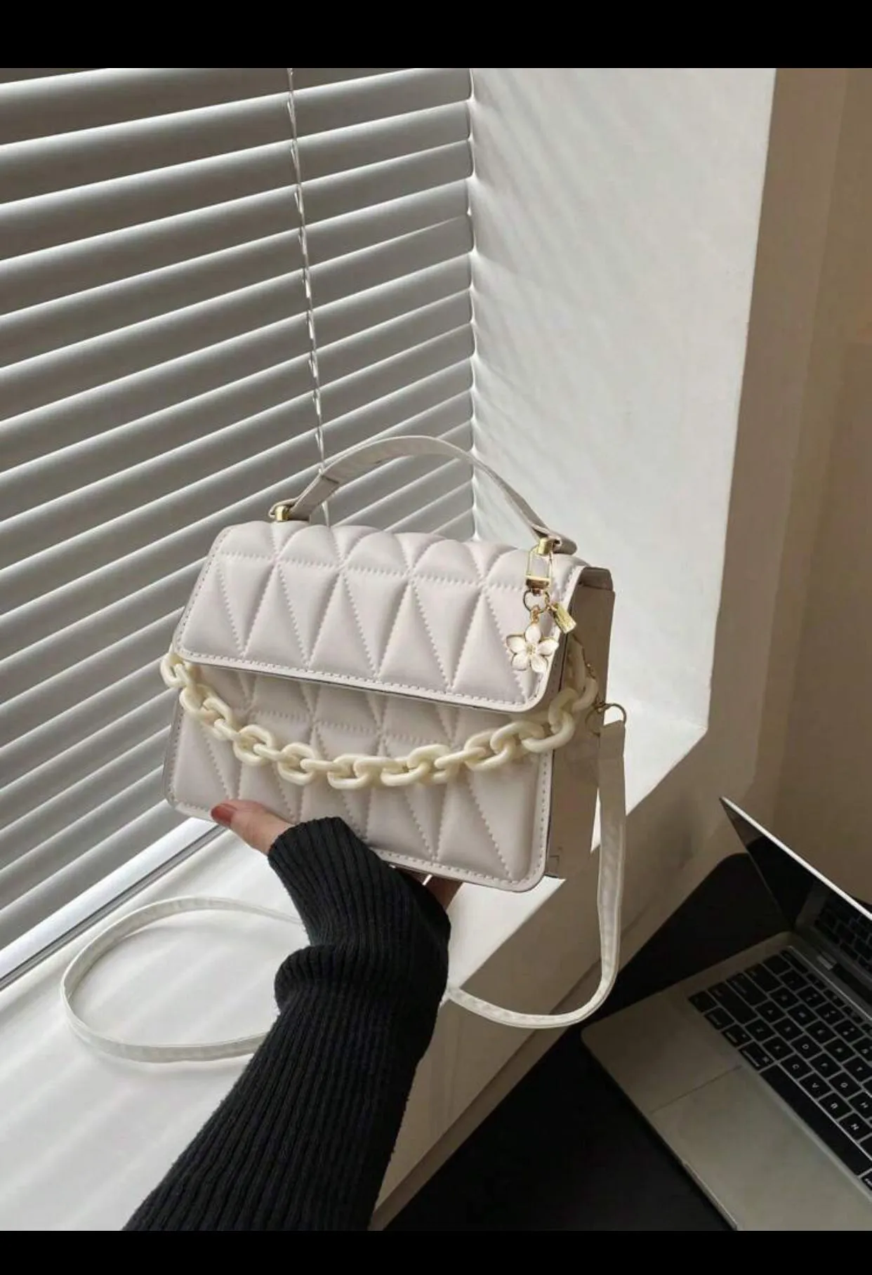 2025 New Trendy fashion one shoulder dialogue packege,Simple diamond grid popular handbag (imported)