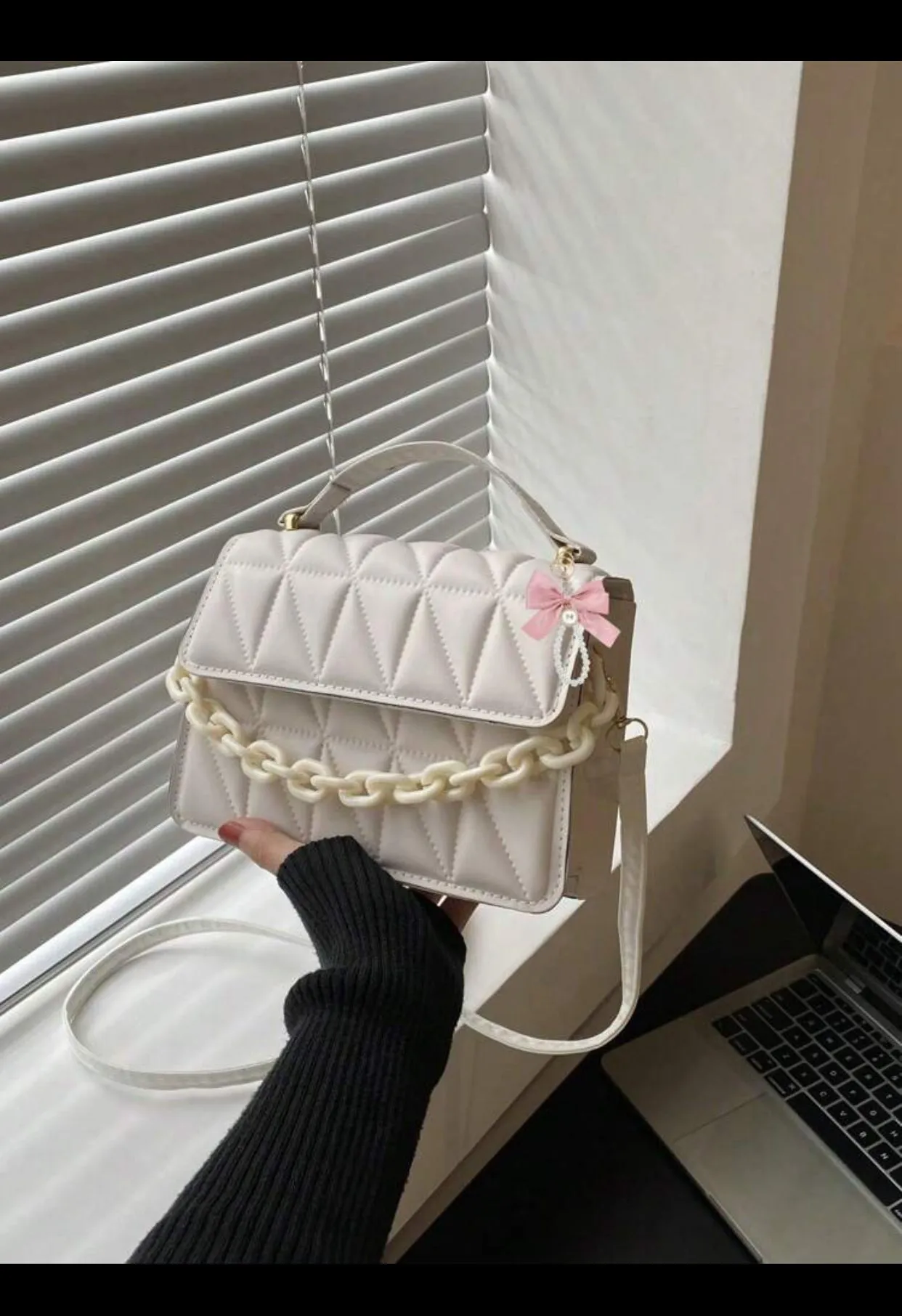 2025 New Trendy fashion one shoulder dialogue packege,Simple diamond grid popular handbag (imported)