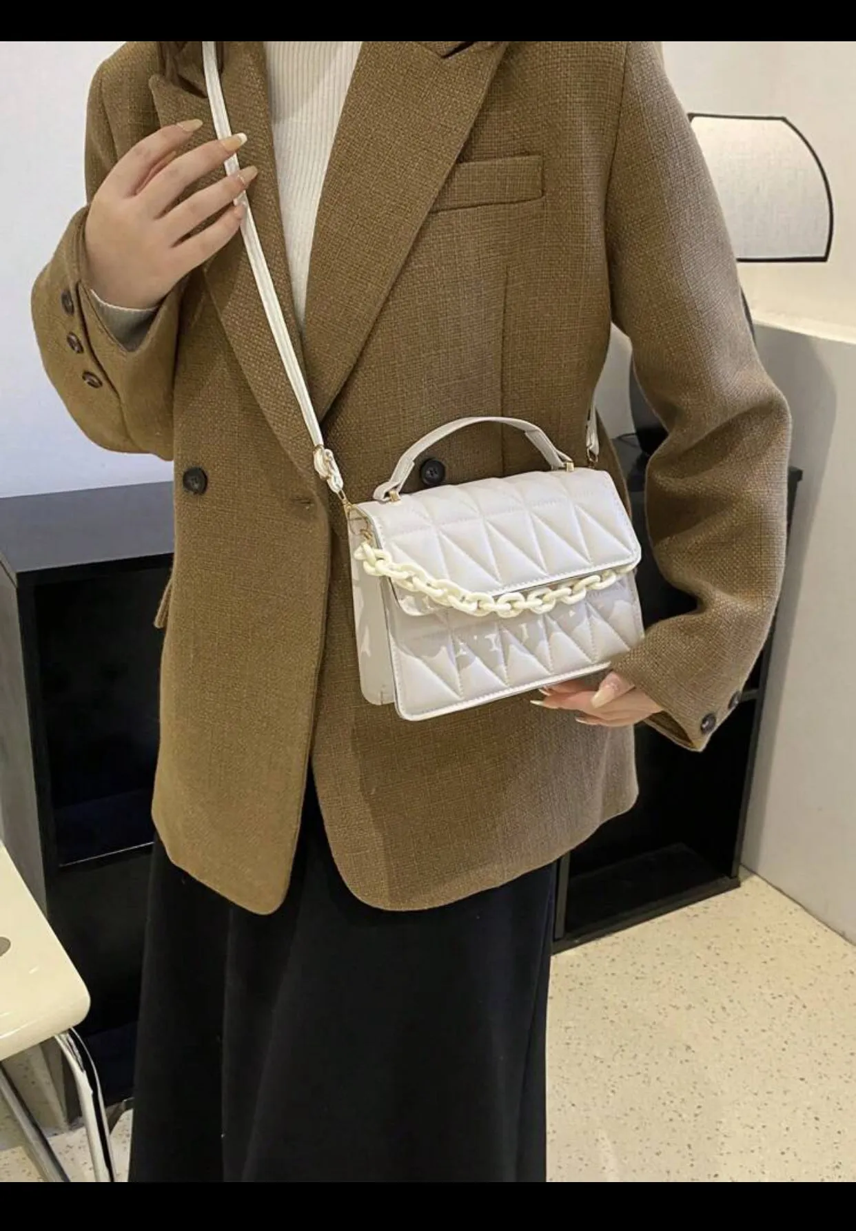 2025 New Trendy fashion one shoulder dialogue packege,Simple diamond grid popular handbag (imported)
