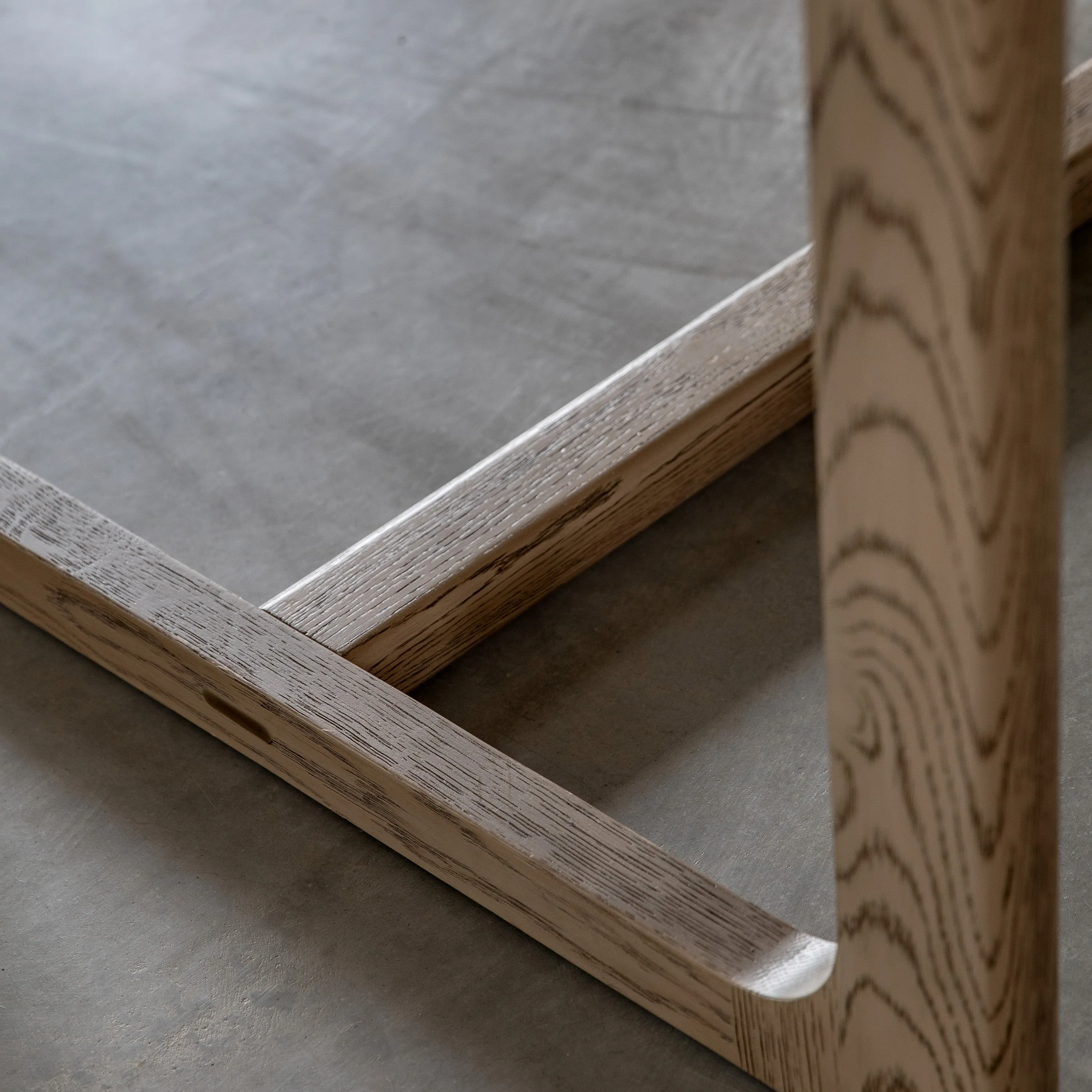 Amos Craft Extending Dining Table Smoked