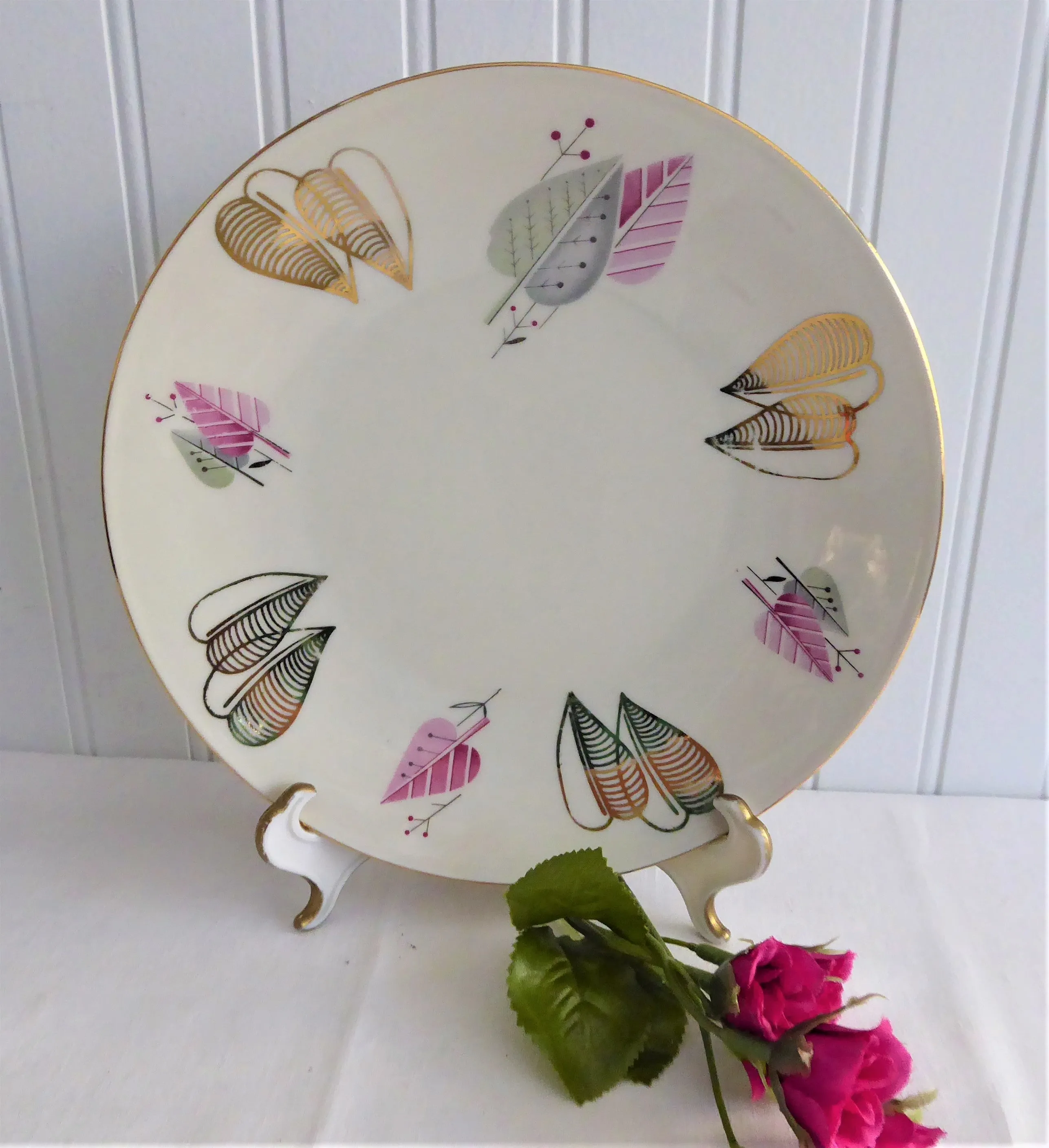 Bavarian Teacup Trio Gold Pink Heart Stylized Leaves Martini Shape Cup 1950s