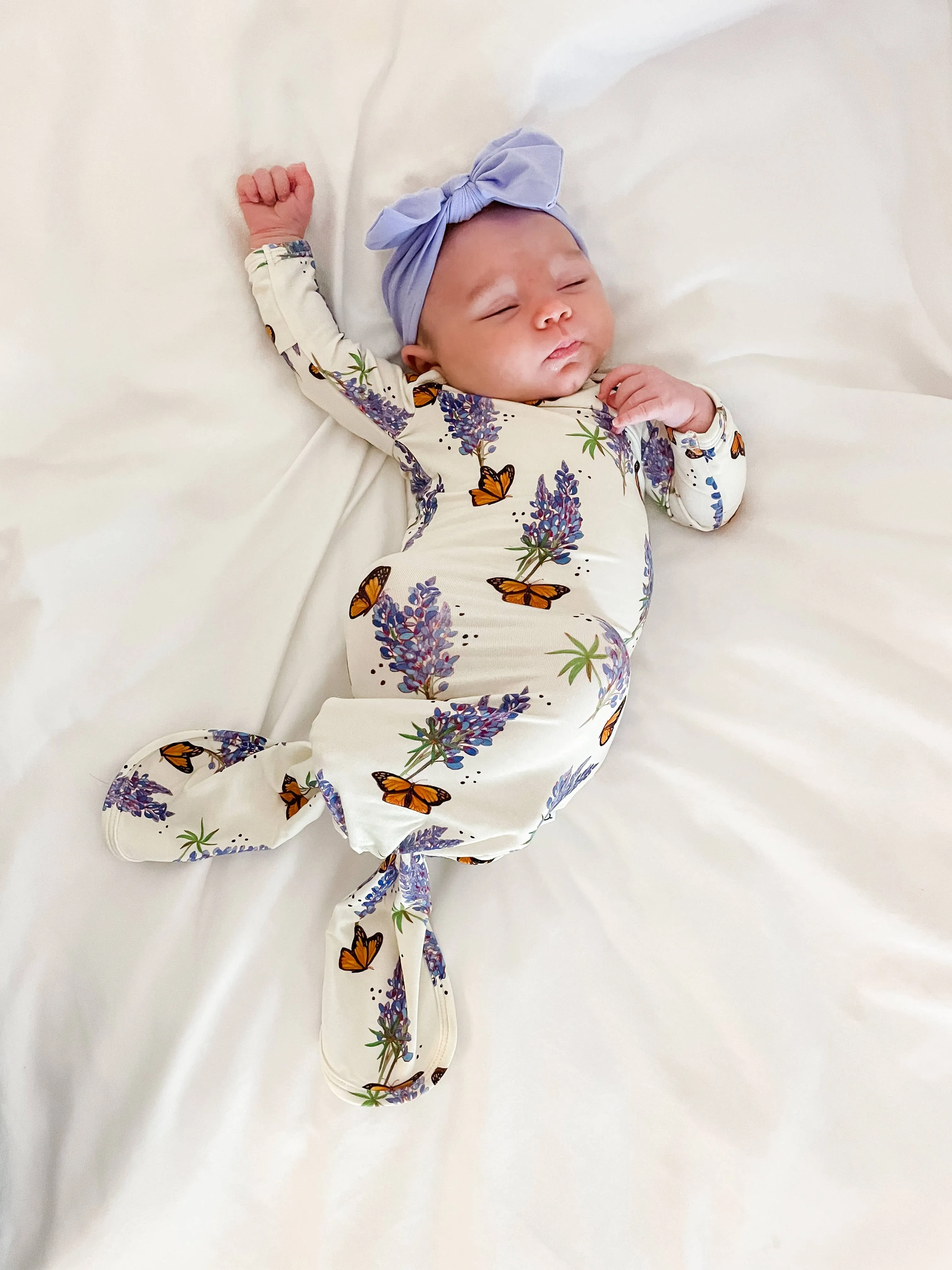 Bluebonnets Knotted Infant Gown: Newborn