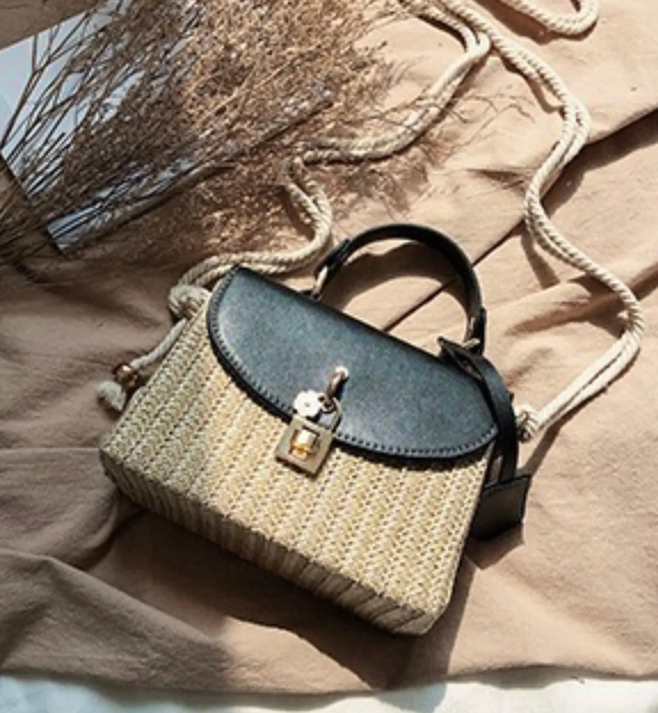 CANNES STRAW BAG