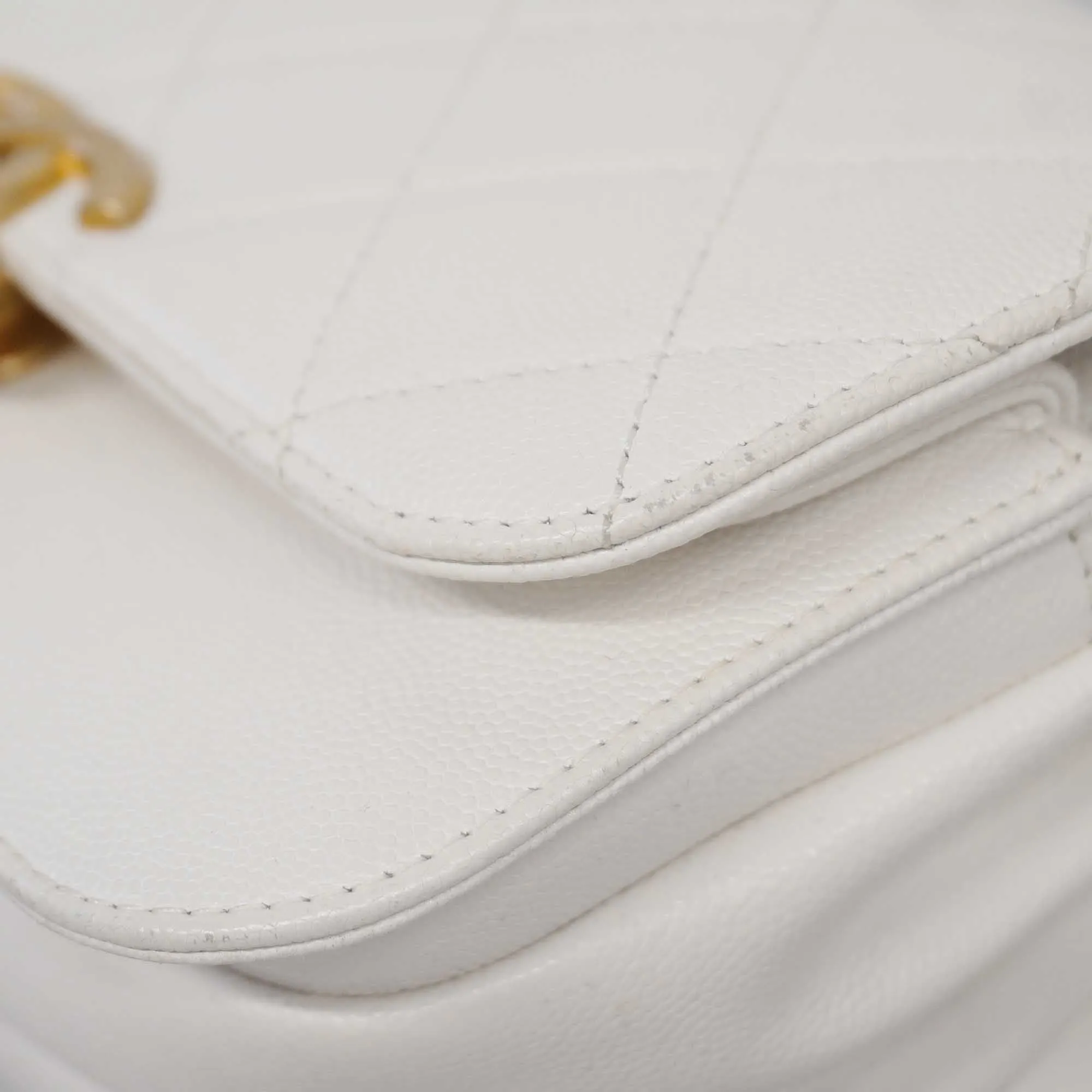 CHANEL   Matelasse Chain Shoulder Women's Leather Shoulder Bag White