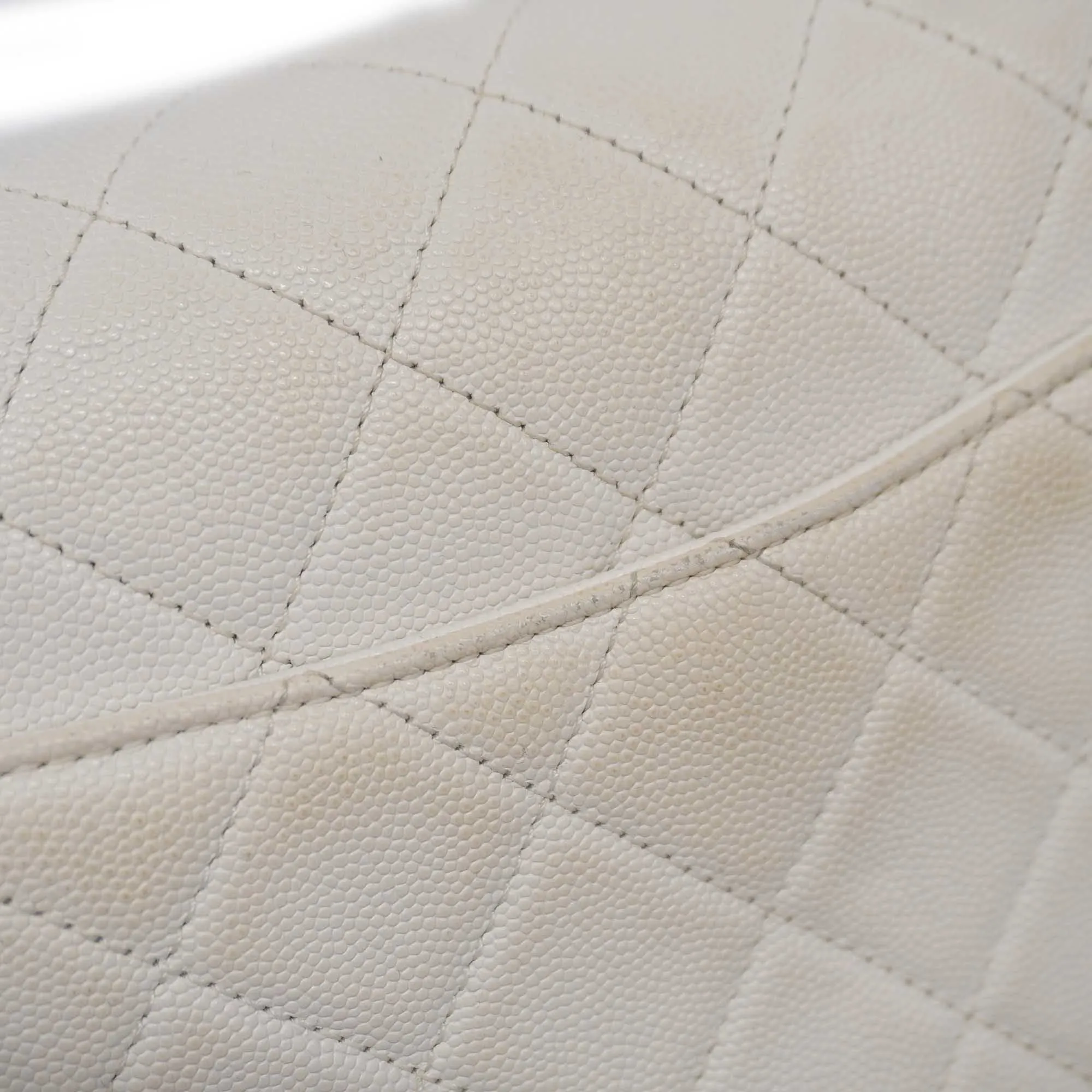 CHANEL   Matelasse Chain Shoulder Women's Leather Shoulder Bag White
