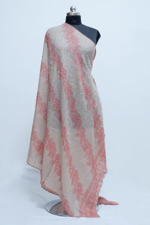 Diagonal Kani Design Using Fawn And Red Colour Add Up The Designer And Royal Look.