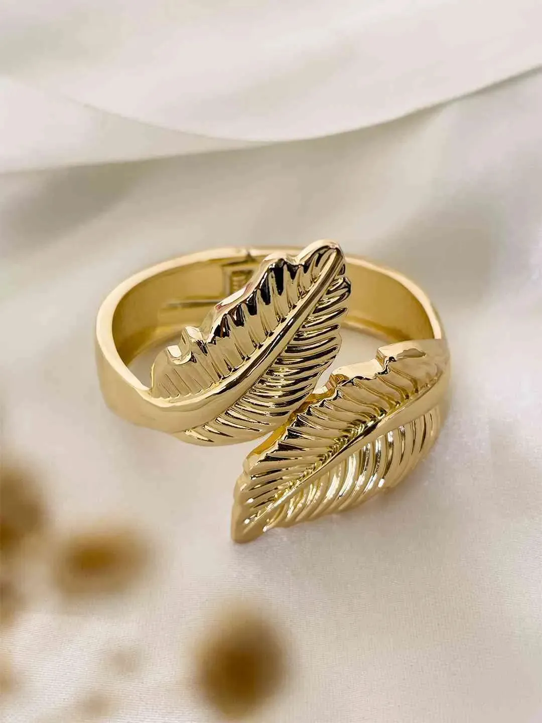 Elegant Charm Leaf Shaped Open Bangle