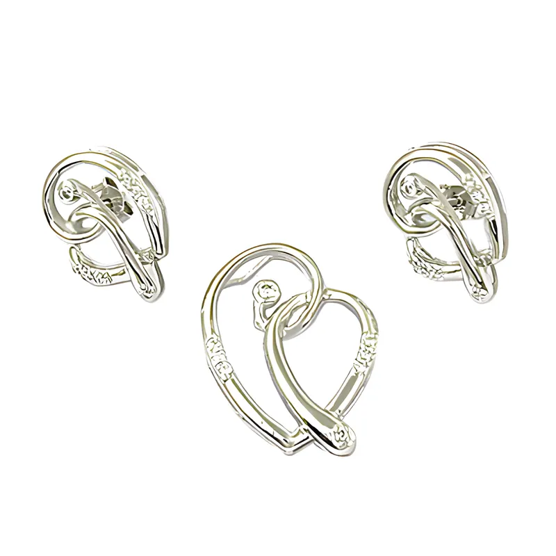 Elegant Heart-Shaped CZ Silver Pendant Set - Stylish Jewelry for Women