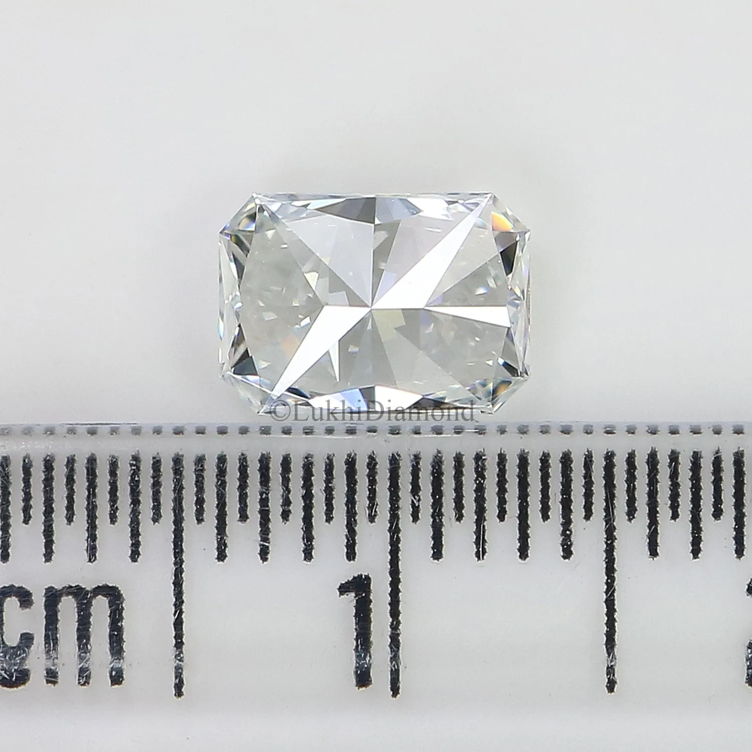 IGI Certified 1 CT Radiant Brilliant Cut E/F Color VS Clarity Lab Grown cvd Diamond Cut Cornered Rectangular Modified Brilliant Diamond Q155
