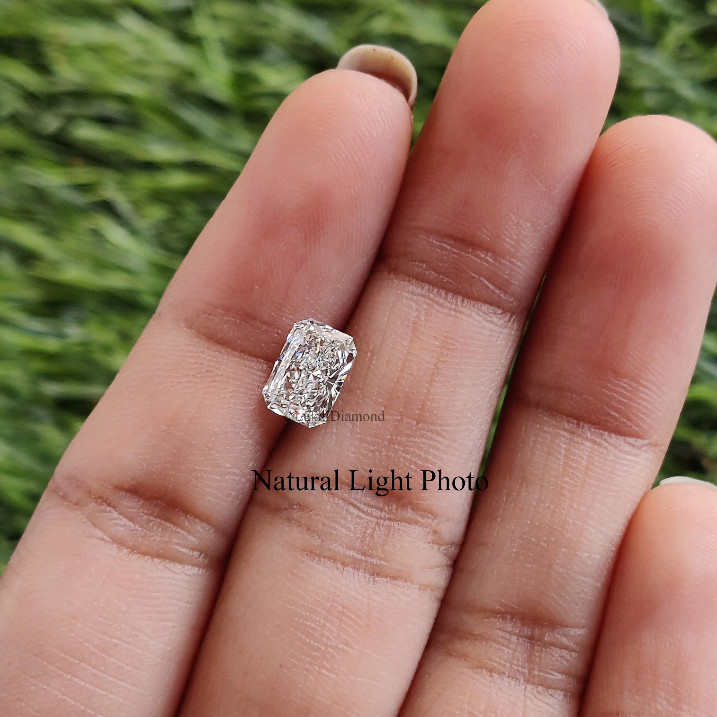 IGI Certified 1 CT Radiant Brilliant Cut E/F Color VS Clarity Lab Grown cvd Diamond Cut Cornered Rectangular Modified Brilliant Diamond Q155