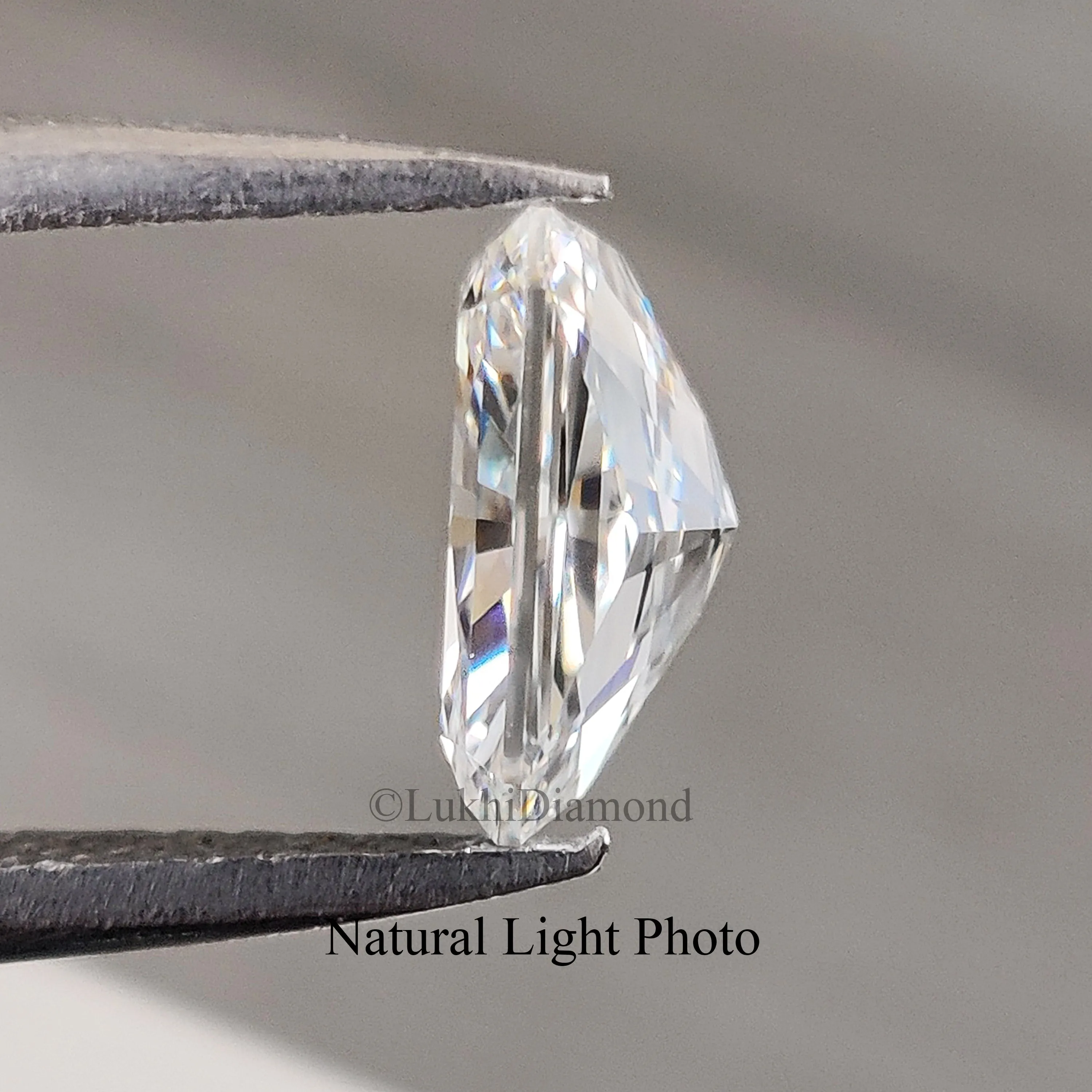IGI Certified 1 CT Radiant Brilliant Cut E/F Color VS Clarity Lab Grown cvd Diamond Cut Cornered Rectangular Modified Brilliant Diamond Q155