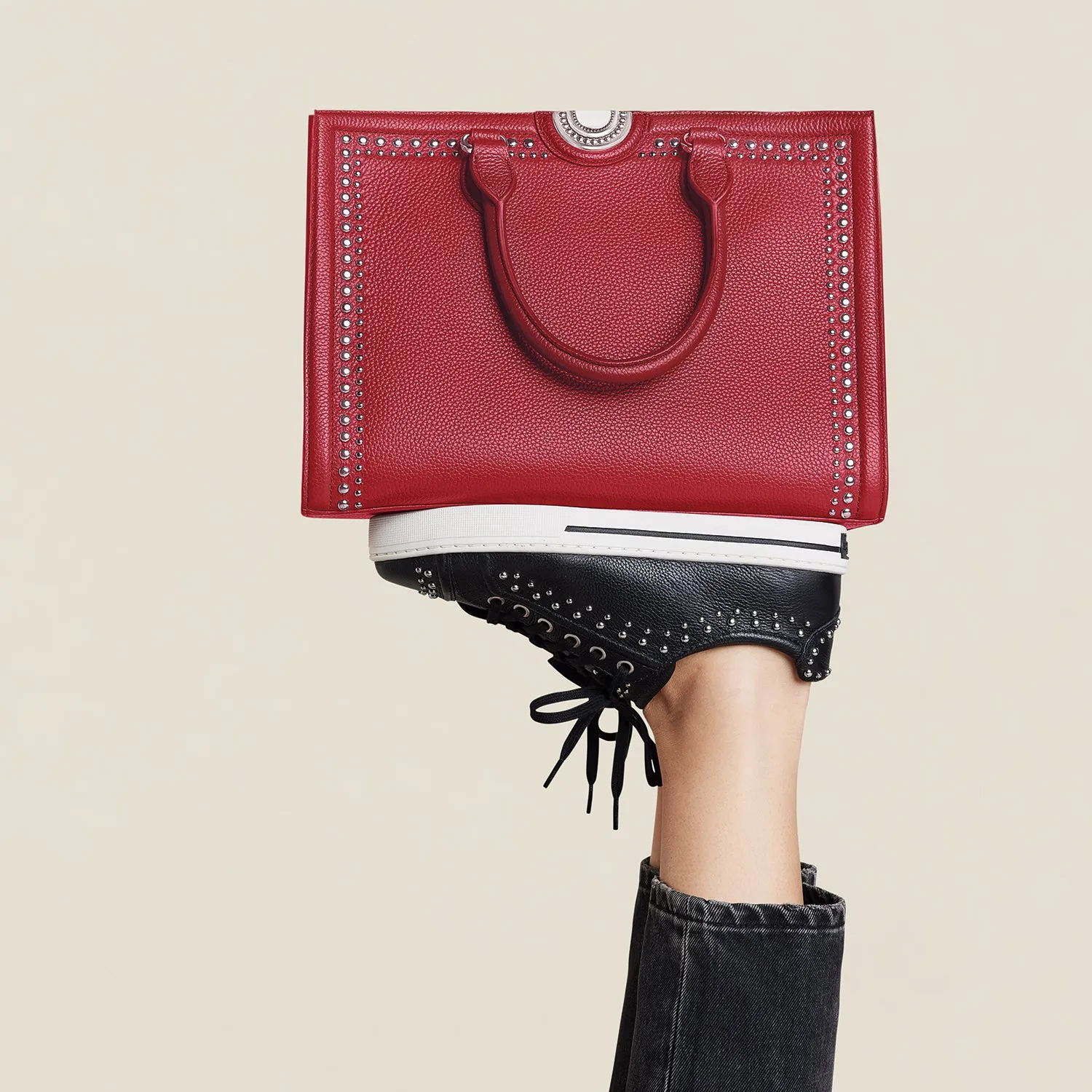 Jaxon Tote - H43837