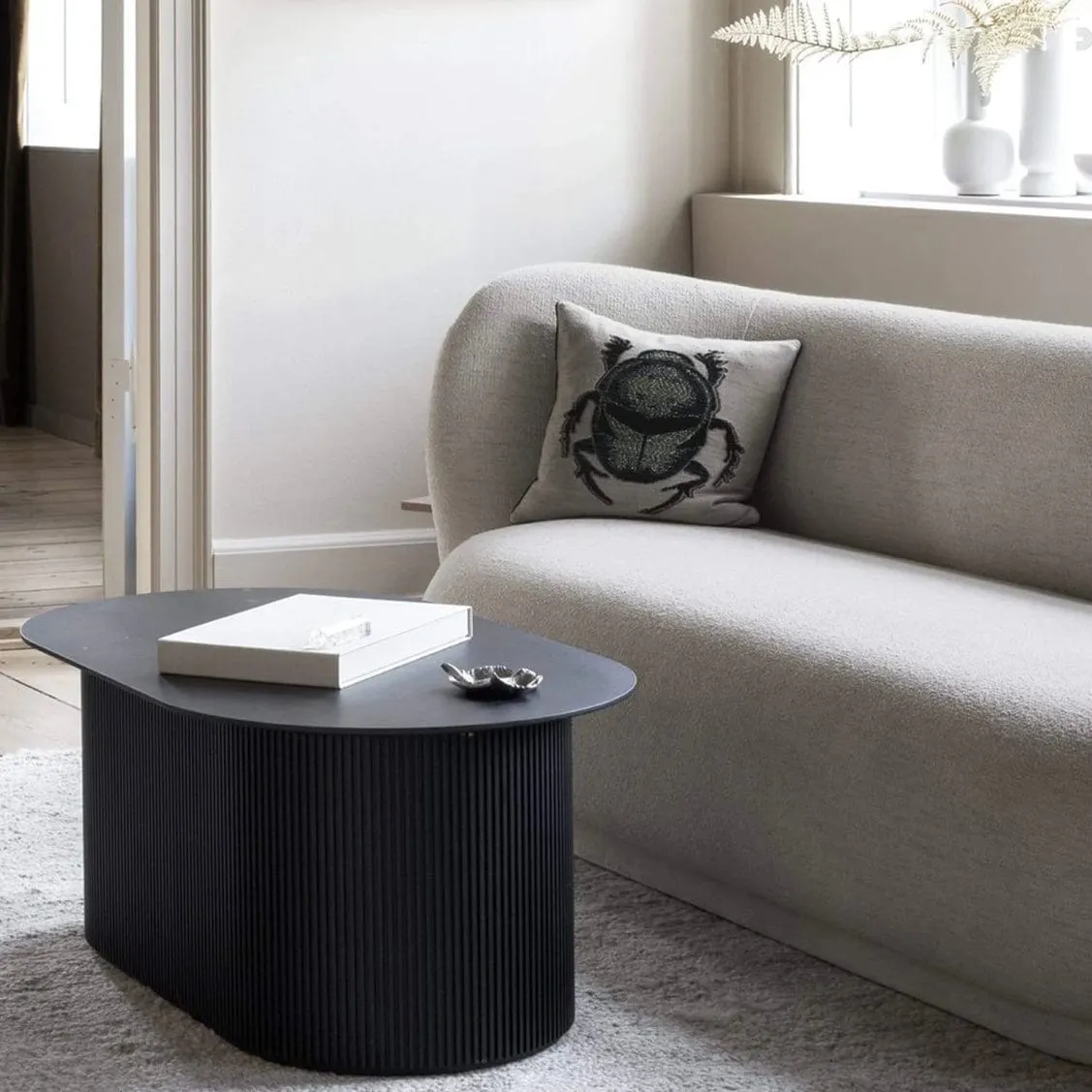 Jerard Scratch Resistant Curve Sofa