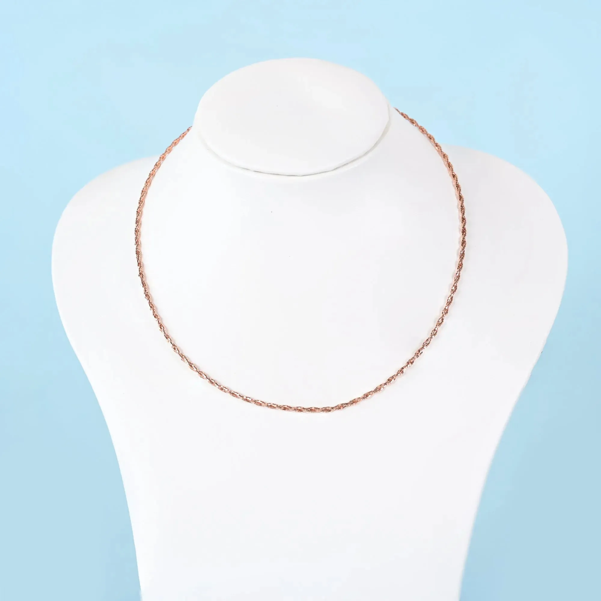 Radiant Fusion Twisted Chain