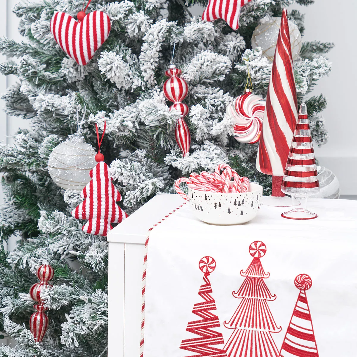 Red & White Vintage Finial Ornament