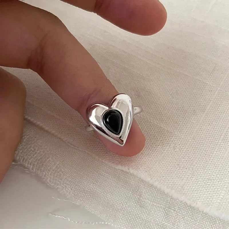 VAIGE Elegant Heart Shaped Black Zircon Silver Ring