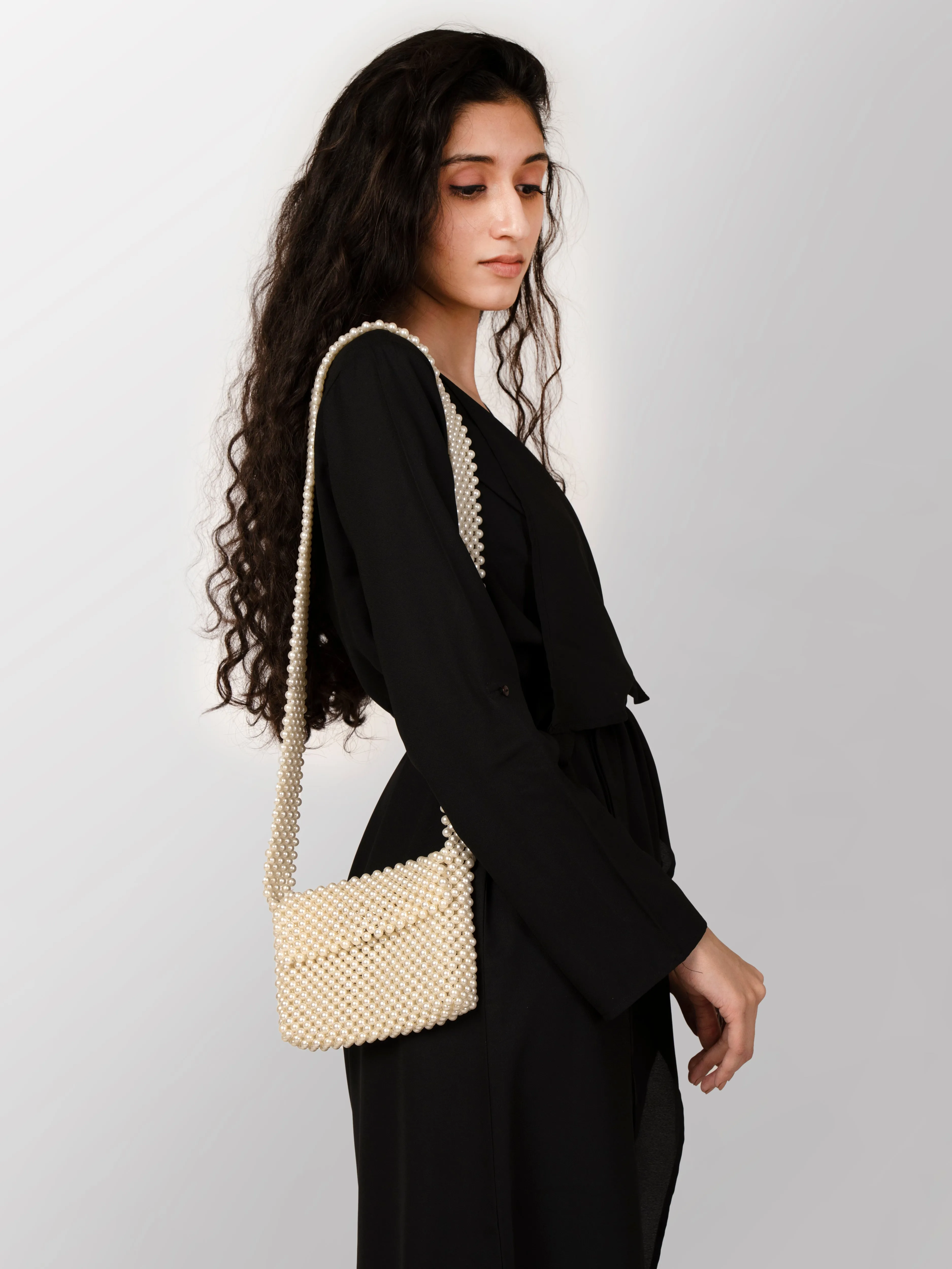 Women pearl hand made bag